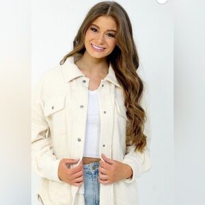 NWT Fornia Long Sleeve Oversized Polar Fleece Shacket
Size Large